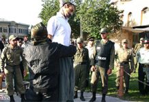 Iran: Impiccagione in piazza Image