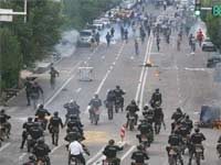 Iran: Migliaia di persone manifestano contro il regime Image