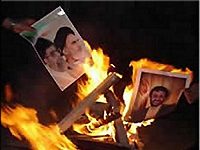Iran:”I lavoratori sono svegli, odiano Khamenei” hanno scandito i manifestanti sui tetti di Teheran Image