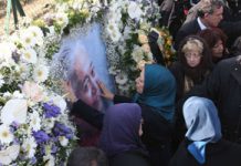 Marzieh, tesoro artistico della nazione iraniana, riposa ad Auvers-sur-Oise dopo un grandioso funerale