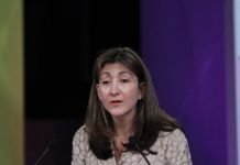 Ingrid Bettancourt: Oggi, nel rendere omaggio alle donne d’Ashraf, rendiamo omaggio alla libertà, alla democrazia