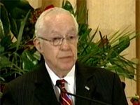 Il Giudice Michael Mukasey: I miei amici criminali potenziali e sostenitori del terrorismo