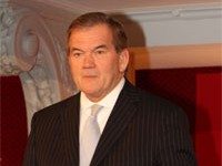 Nessuno ha sopportato una pressione più grande dei residenti di Ashraf e Liberty .. Tom Ridge