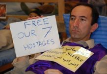 Gli iraniani in Svezia e in Italia si uniscono allo sciopero della fame per i sette ostaggi di Campo Ashraf
