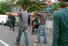 Iran: un prigioniero fatto sfilare nella città di Rasht