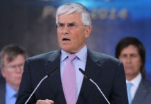 Gen. George Casey: “Il regime iraniano sta destabilizzando la regione, se ne deve andare”