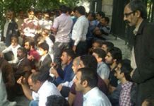 Iran: Per il secondo giorno consecutivo i dervisci e le loro famiglie si sono radunati nei pressi dell’ufficio del procuratore. 800 arrestati