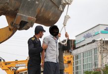IRAN (immagini forti): Altre due persone impiccate in pubblico