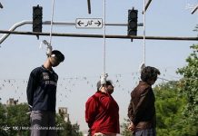 Iran: Decine di persone giustiziate mentre cresce la repressione