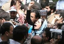 Iran: Un operaio arrestato per aver protestato per i salari non pagati