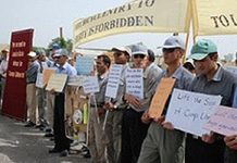 IRAN: I membri del PMOI a Camp Liberty protestano contro l’assedio iracheno