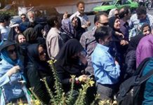 Iran: Nonostante i provvedimenti della sicurezza, gli insegnanti si riuniscono per ottenere il rilascio dei colleghi in carcere