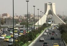 Iran: Dilagano le proteste e gli scontri in diverse zone di Tehran