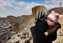 IRAN: Donne senzatetto incinte costrette a vendere i loro bambini prima della nascita a causa della povertà