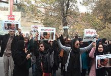 Una manifestazione in Iran chiede il rilascio di Mohammad Ali Taheri. Alcune persone arrestate