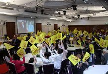 Gli iraniani di Barnet celebrano i 50 anni dell’organizzazione per la “libertà”
