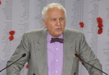 L’ex-Primo Ministro algerino: “Il PMOI lotta per la libertà del popolo iraniano”