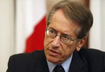 L’ex-Ministro degli Esteri italiano: “Per sconfiggere l’ISIS, Assad se ne deve andare e le ali iraniane devono essere troncate”