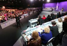 Iran: Conferenza a Parigi in occasione della Giornata Internazionale della Donna 2016