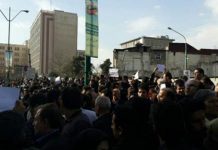 Le insegnanti protestano nella capitale iraniana e chiedono garanzie lavorative