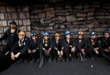 IRAN: I lavoratori delle miniere di carbone della East Alborz protestano per il terzo giorno consecutivo