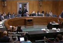 Il Comitato Relazioni Estere del Senato americano approva una risoluzione sui diritti dei membri del PMOI a Camp Liberty