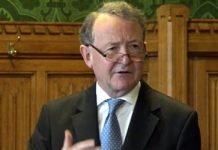 Lord Alton: “La Resistenza Iraniana garantirà libertà ai cristiani nel futuro Iran
