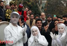 Il regime iraniano ha arrestato 30 ragazzi e ragazze per aver partecipato ad una festa mista nella città settentrionale di Rasht