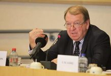 Struan Stevenson: “Si vedono spaccature nel regime iraniano”.