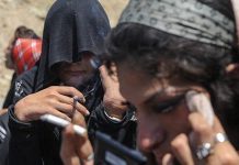Iran: Gli esponenti del regime dei Mullah ammettono un aumento del 100% nel numero dei tossicodipendenti