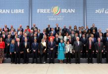Iran – Parigi: Illustri personaggi politici di tutto il mondo chiedono un cambio di regime in Iran alla conferenza dell’opposizione