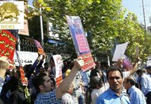 Iran: Repressa una manifestazione di protesta che chiedeva la liberazione del prigioniero politico Reza Shahabi