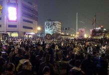 Iran: Proseguono le manifestazioni e gli scontri in decine di città nel settimo giorno della rivolta