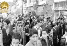 Fallimento la manifestazione dei mullah, prosege la rivolta a Teheran e in altre città insieme agli scontri con le forze repressive