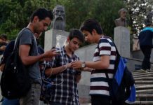 Iran: Aumento delle restrizioni di Internet e blocco di Telegram per ordine di Khamenei per paura della rivolta