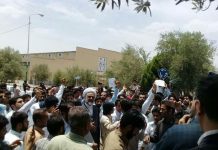 Iran: Proteste degli studenti e del popolo di Zahedan contro gli insulti rivolti ai compatrioti beluci
