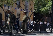 Iran: Sciopero di negozianti e commercianti di bazar in diverse città e arresto di numerosi mercanti del Bazar di Teheran