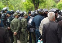 Iran: La seconda giornata della rivolta ad Esfahan con slogan “Morte al dittatore! Vergognati Khamenei, lascia il Paese!”