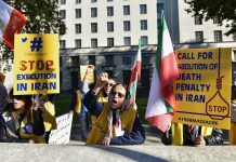 Il regime iraniano condanna 4 attivisti del MEK a morte o detenzione