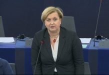 Il Parlamento europeo condanna fermamente la repressione delle donne in Iran