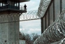 PERCHÉ IL REGIME IRANIANO ETICHETTA ” TERRORISMO” L’OPPOSIZIONE ALLE VIOLAZIONI DEI DIRITTI UMANI COME?