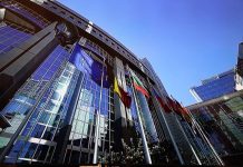 I legislatori in una conferenza del Parlamento europeo invitano l’UE a riconoscere il massacro del 1988 in Iran come genocidio e crimine contro l’umanità