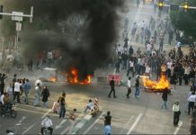 IRAN: LA POVERTÀ SCENDE IN STRADA