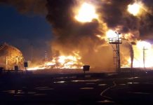 Grave incendio nel complesso petrolchimico di Mahshahr nell’Iran sudoccidentale