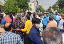 Iran: il regime clericale arresta operai e insegnanti e usa misure repressive per prevenire le proteste del 1° maggio