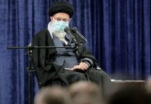 Cinque mesi di proteste in Iran costringono Khamenei a riconoscere il fallimento del regime
