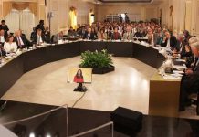 La Conferenza di Parigi chiede giustizia per le vittime del massacro iraniano del 1988 e responsabilità per i funzionari del regime