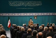 Il discorso di Khamenei: un gesto sprezzante verso i problemi economici dell’Iran e l’isolamento internazionale