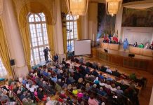 Conferenza internazionale a sostegno della resistenza iraniana tenutasi a Parigi 5 ° Municipalità distrettuale