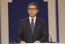 L’ex assistente segretario di Stato americano Bloomfield espone la campagna di diffamazione contro la resistenza iraniana